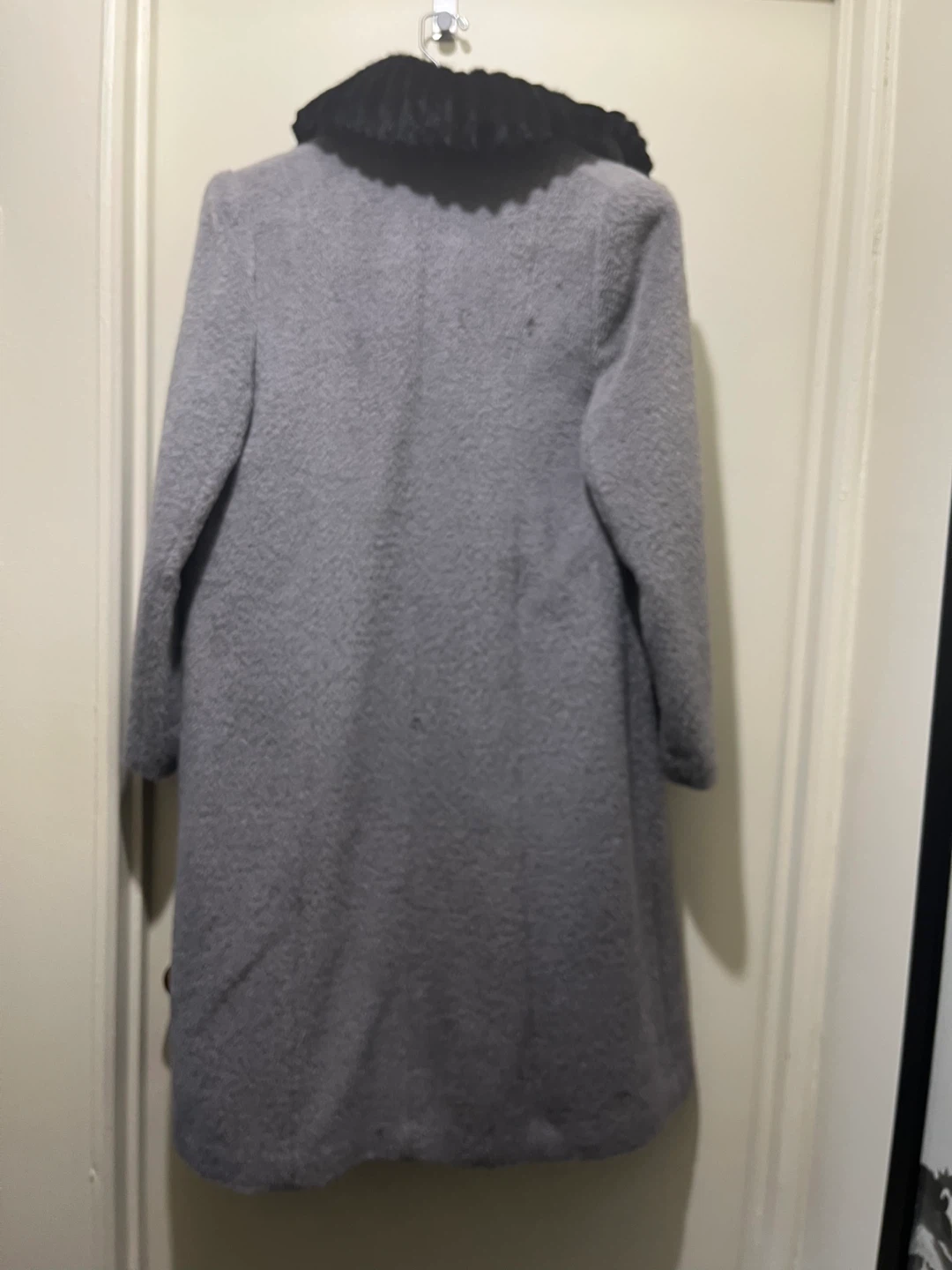 Stylish Woman’s Winter Dress Coat - photo 2
