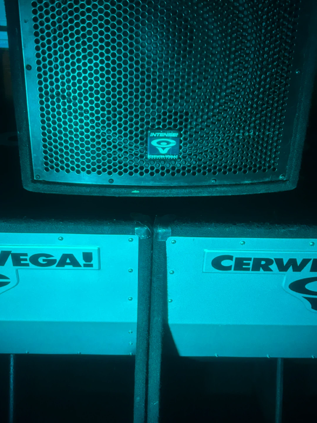 Cerwin-Vega Speakers - photo 2