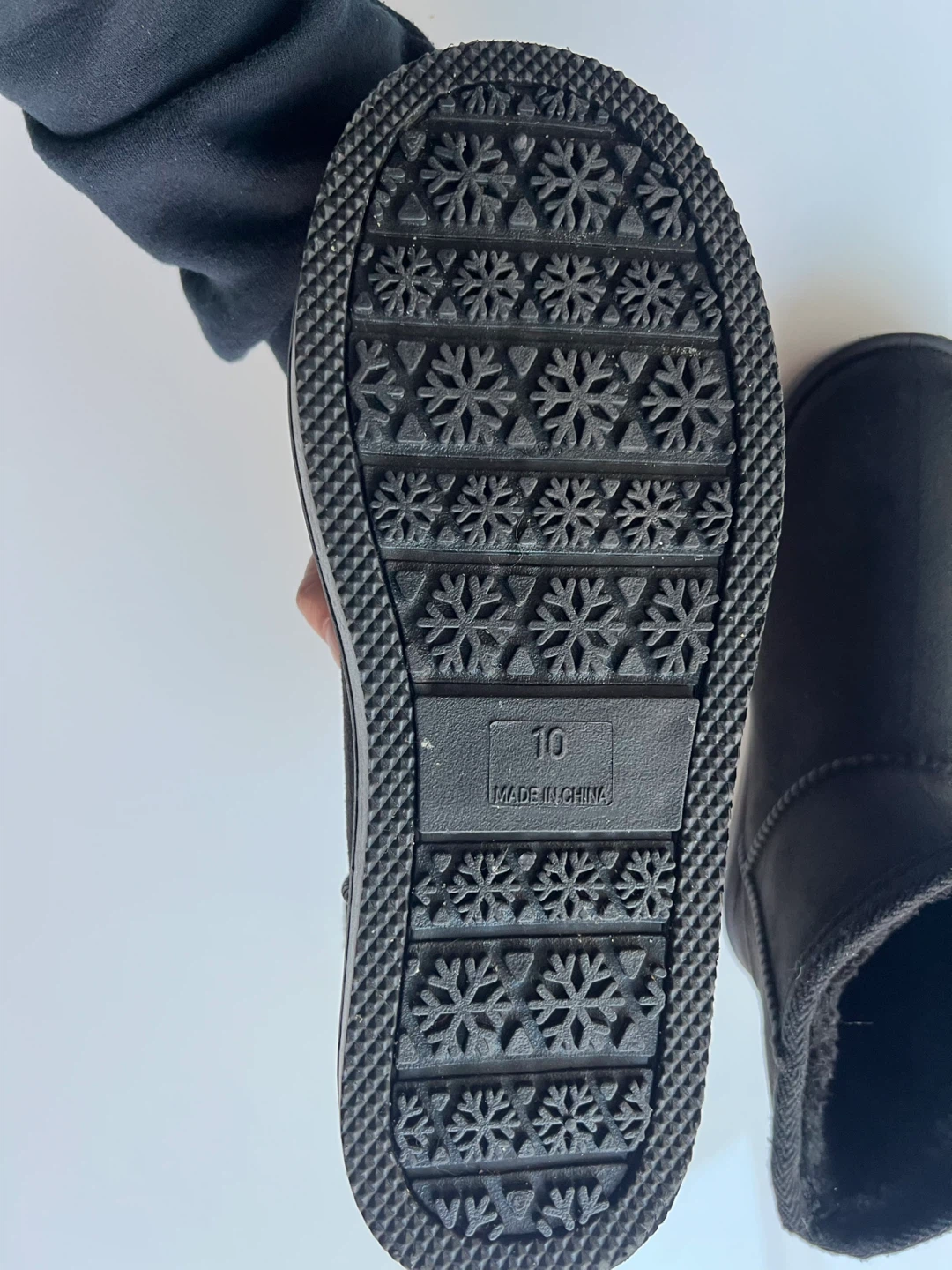 DKSUKO Black Winter Boots - Size 10 - photo 2