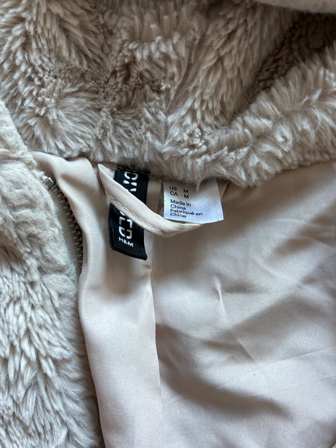 H&M Cream Fuzzy Hooded Jacket - Size M - photo 3