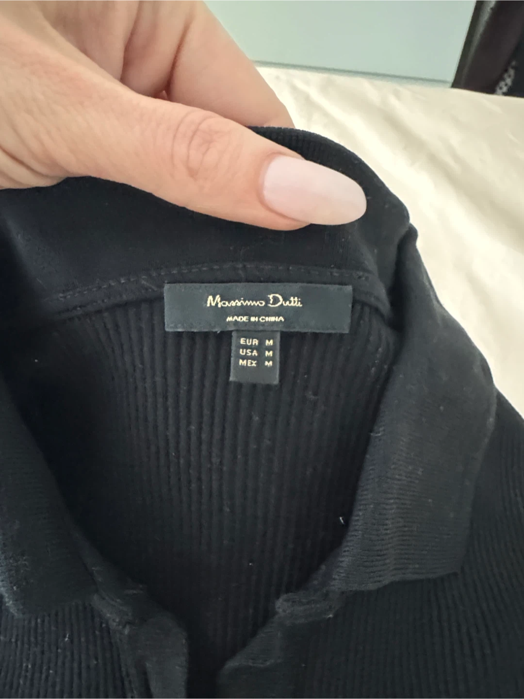 Massimo Dutti Tops (2) - Size M and Small - photo 2