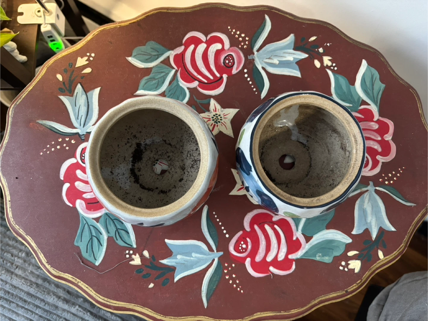 Two Decorative Floral Ceramic Planters - photo 3
