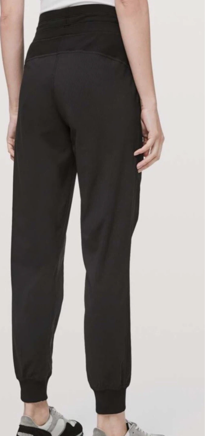 Lululemon Black Jogger Pants - photo 2