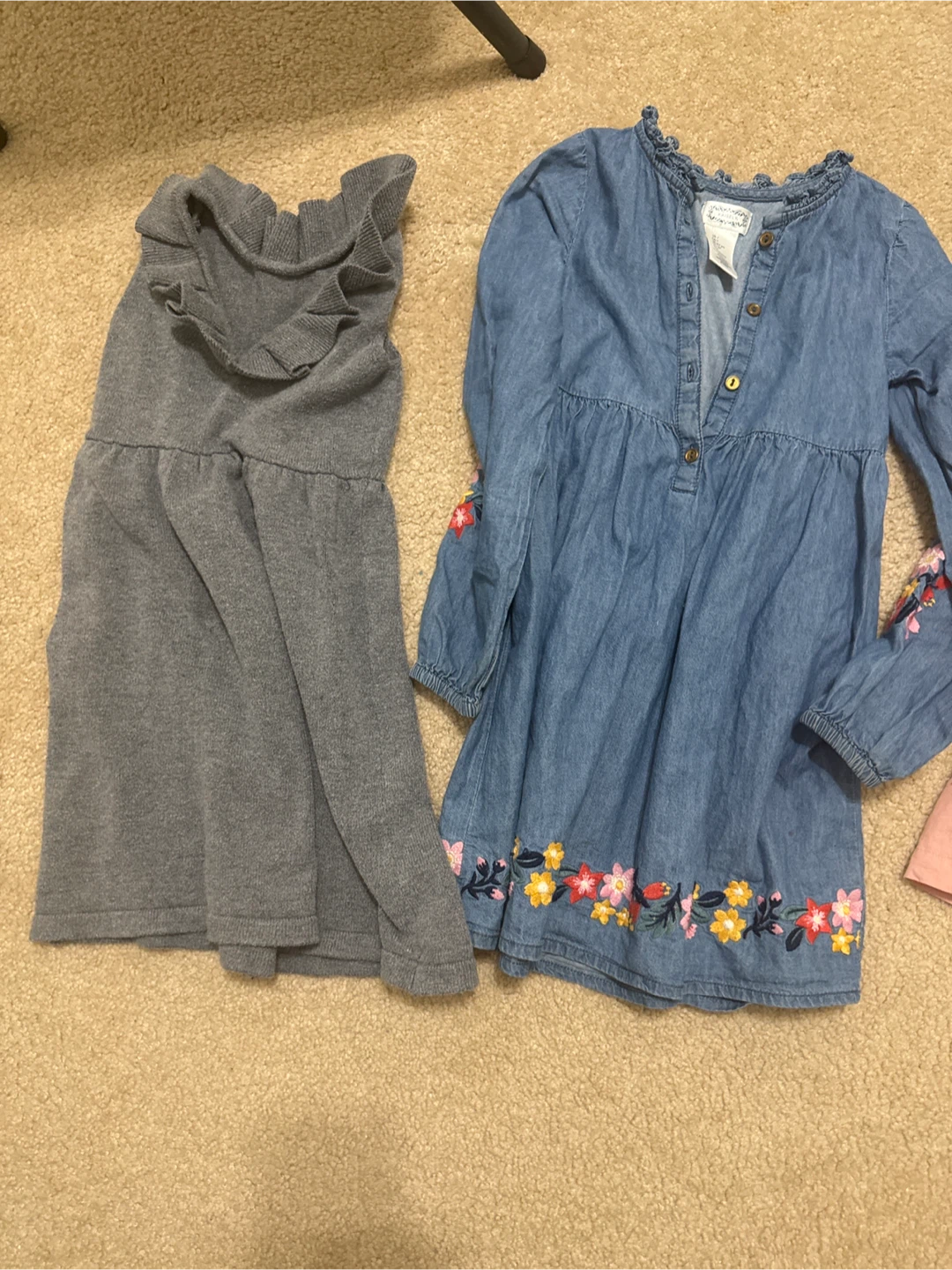 Girls' Dresses - Grey Knit & Denim 🥕