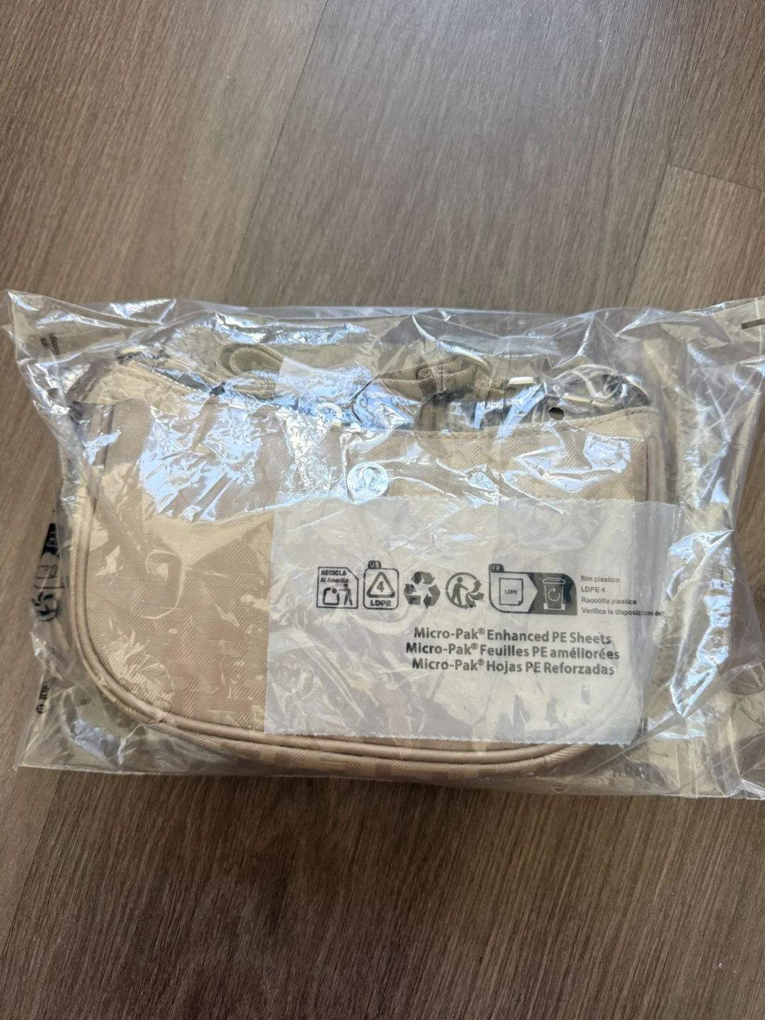 New Lululemon Everywhere Belt Bag 1L Trench - photo 2