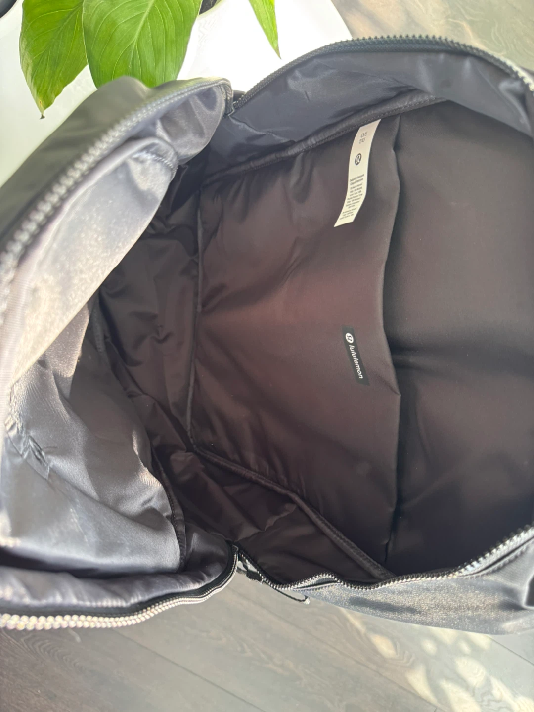 Lululemon Black Backpack KPMG branded - photo 3