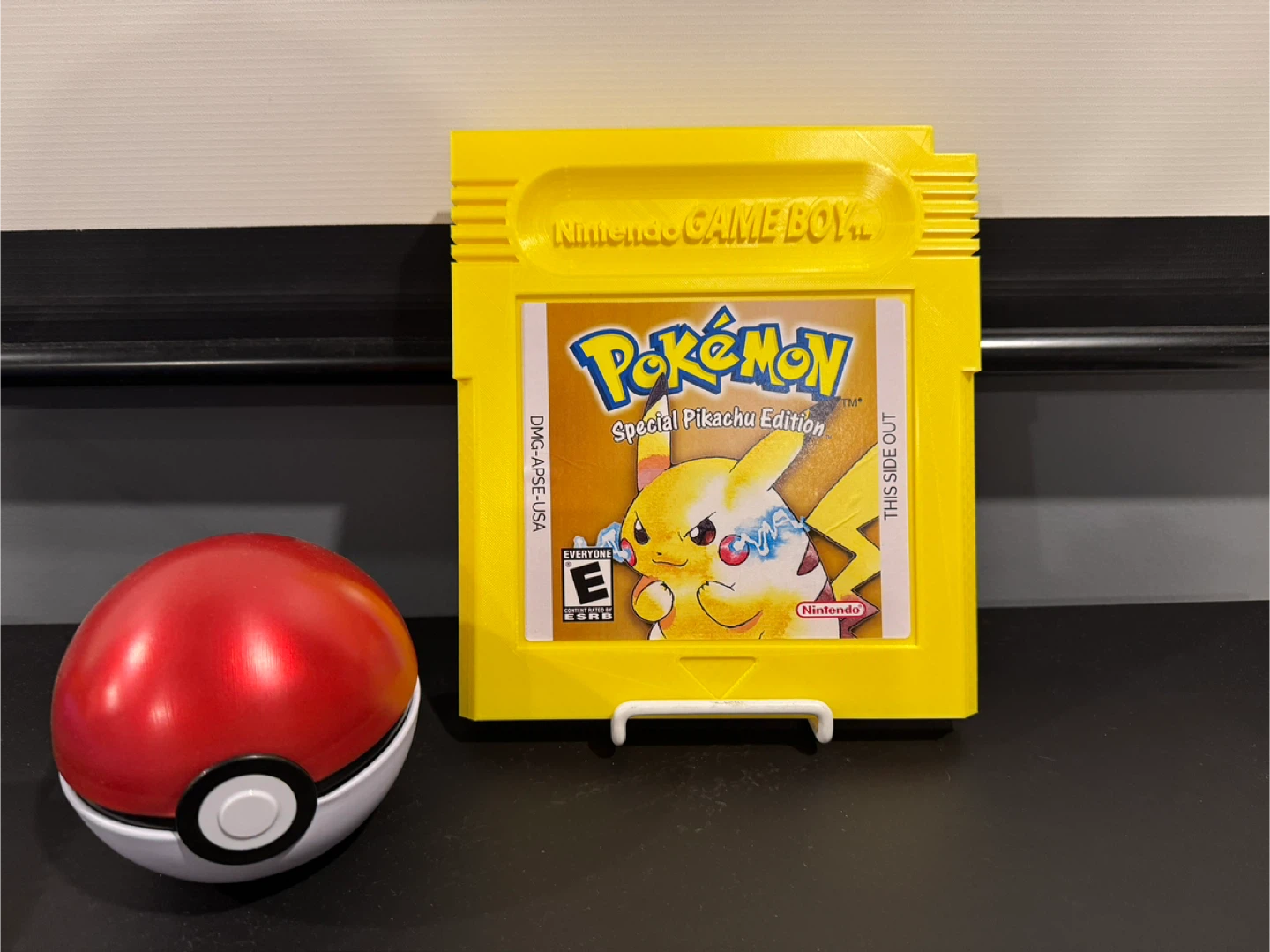 Pokémon Game Boy Cartridge Display Piece - photo 2