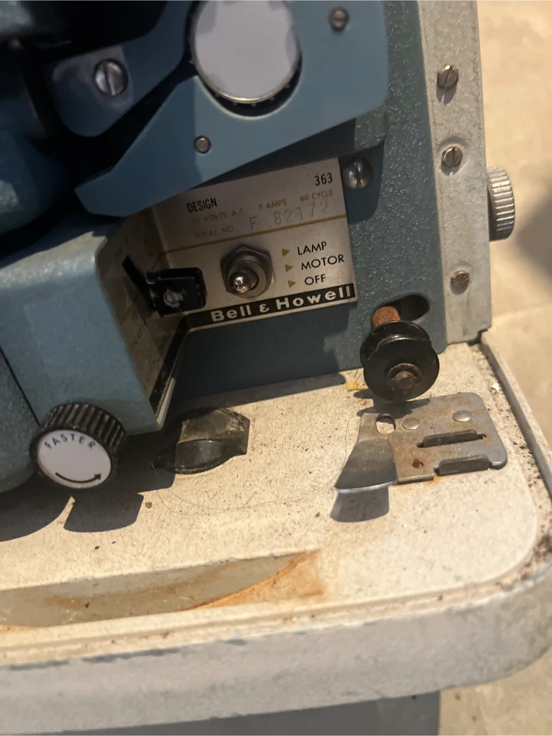 Vintage Bell & Howell Projector - photo 2