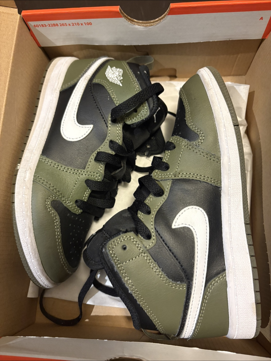 Air Jordan 1 Mid Olive Aura Size US 1.5Y