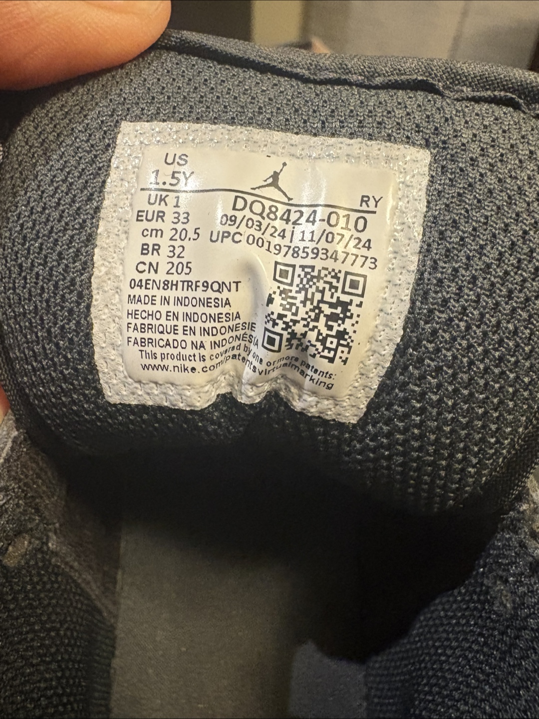 Jordan 1 Mid Black White Size US 1.5Y - photo 2