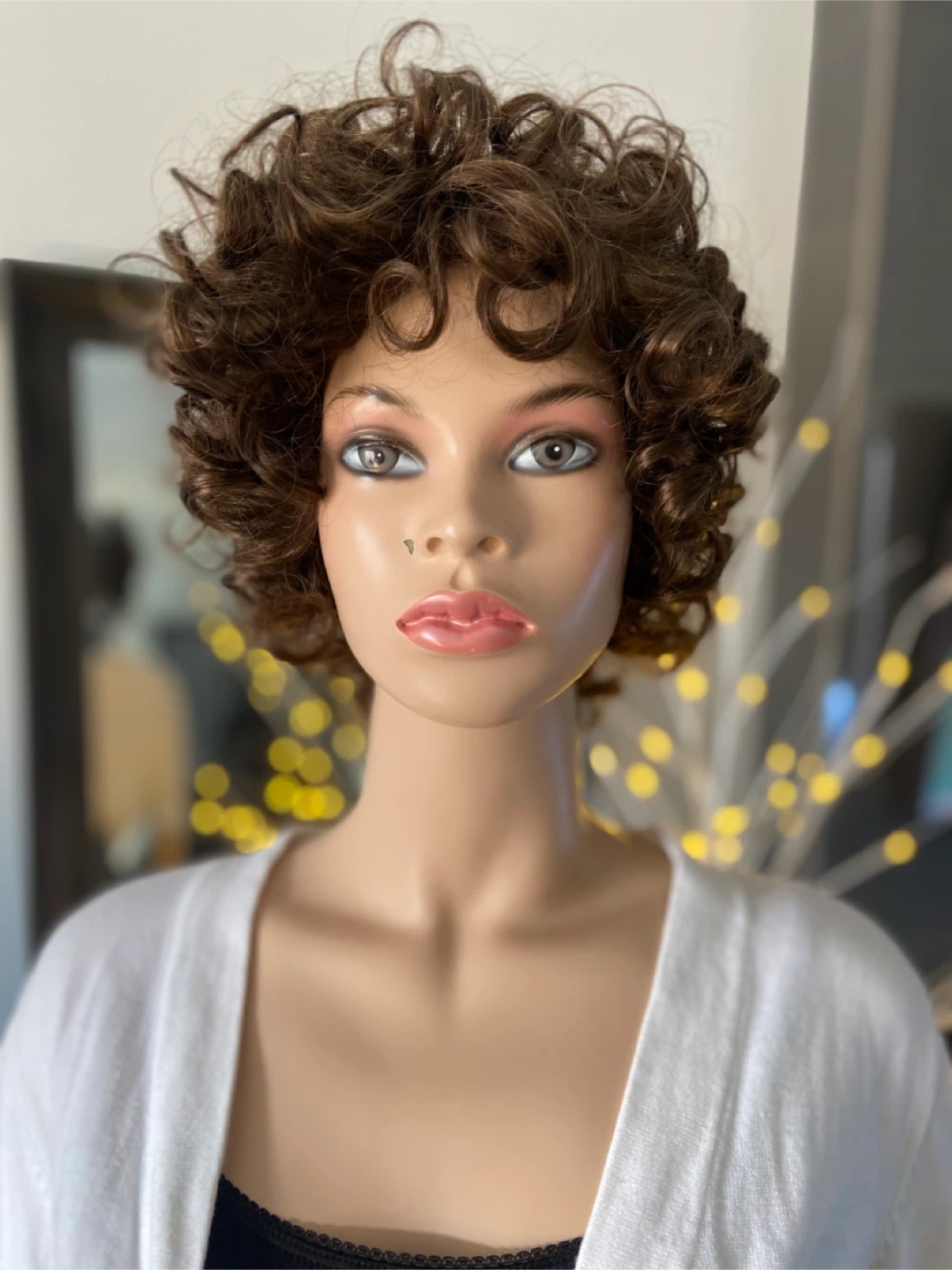 NWOT: Short Curly Ringlet Brown Synthetic Wig (2337) - photo 3