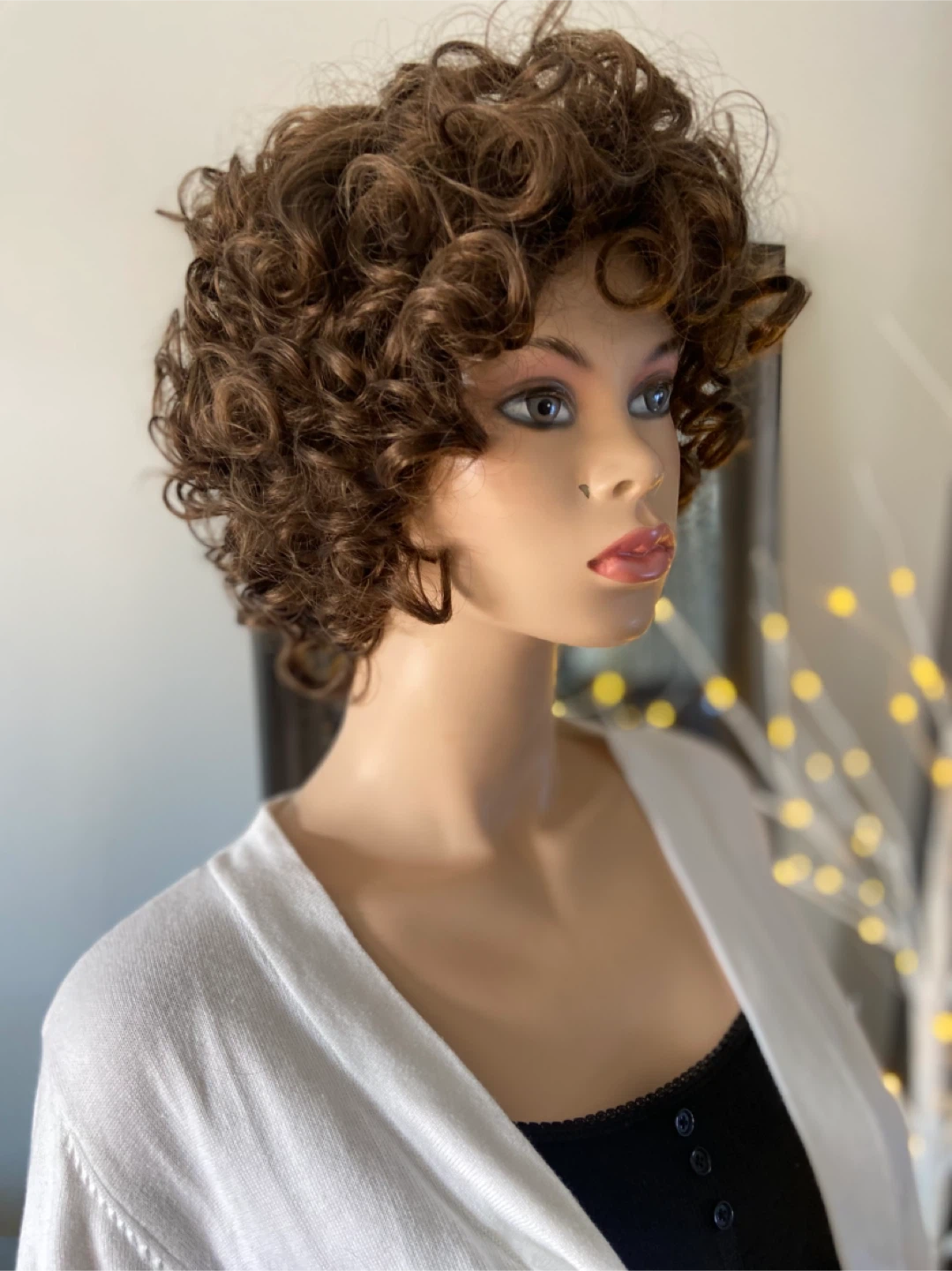 NWOT: Short Curly Ringlet Brown Synthetic Wig (2337)