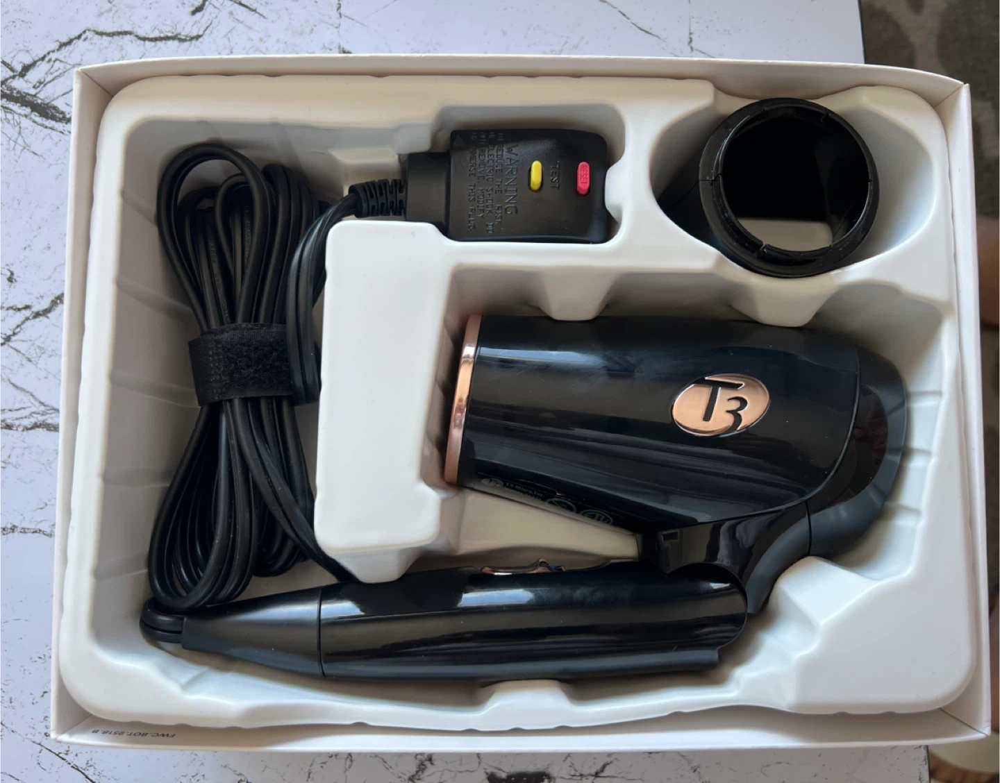 T3 Featherweight Compact Folding Hair Dryer - NEW