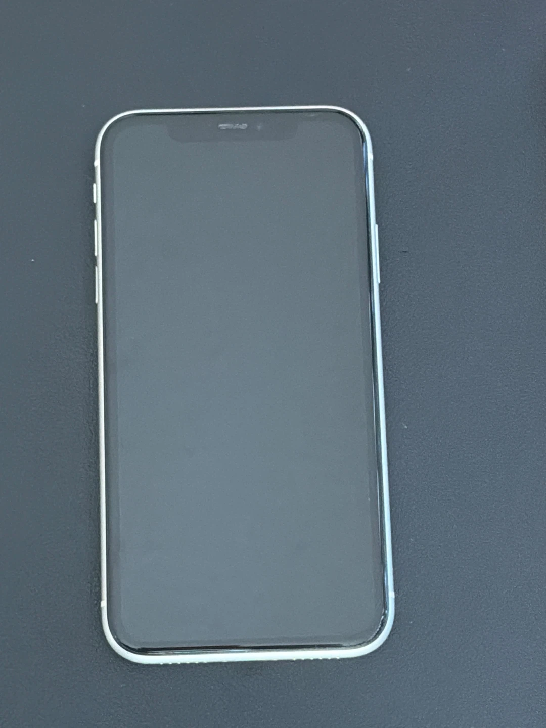 iPhone 11 - 64GB - Silver