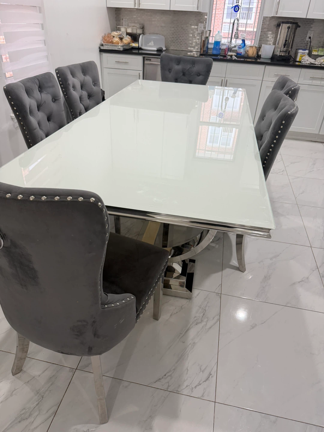 Dining Table with 6 Velvet Chairs - Gray - photo 2