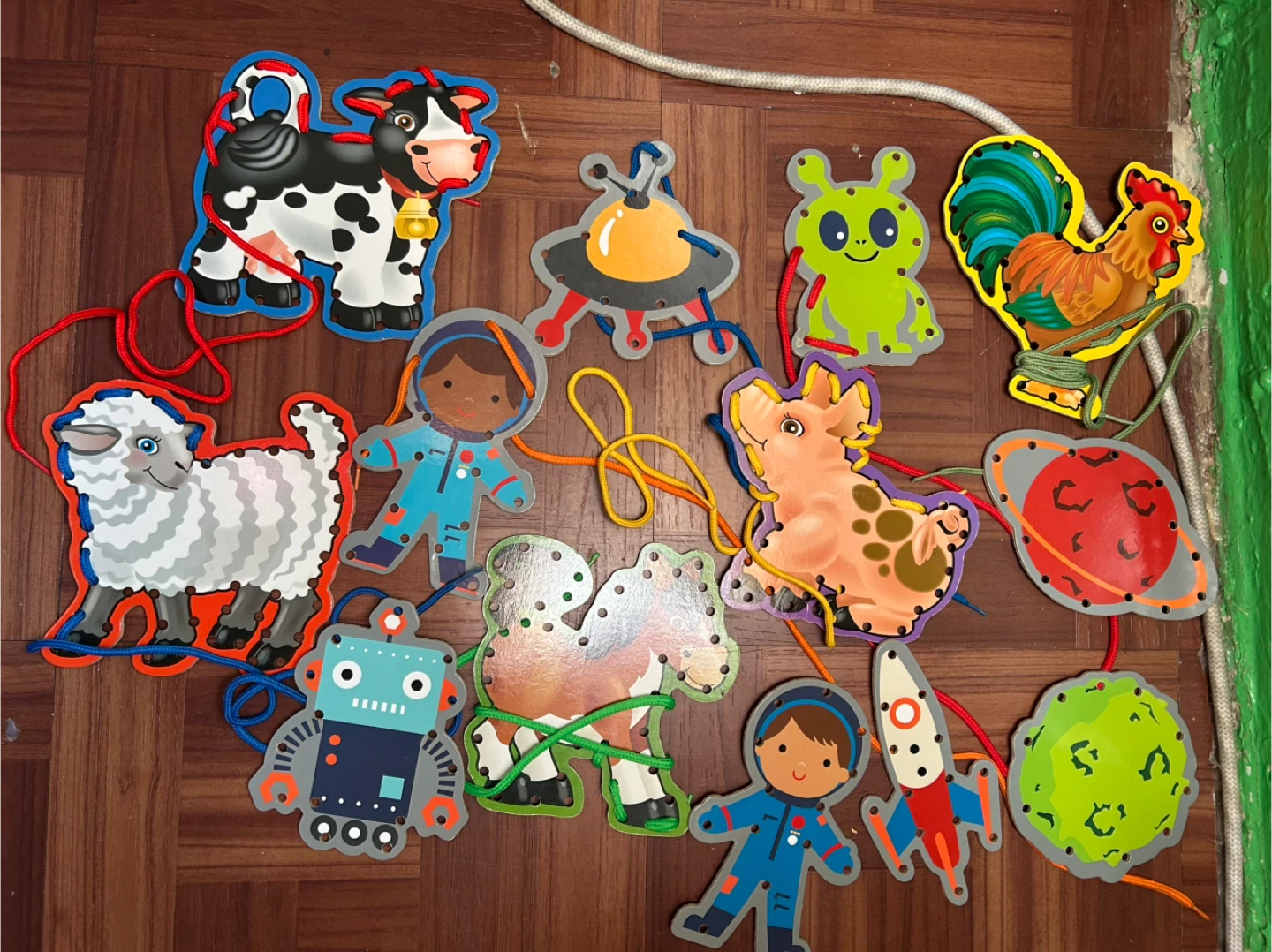 Lacing cards