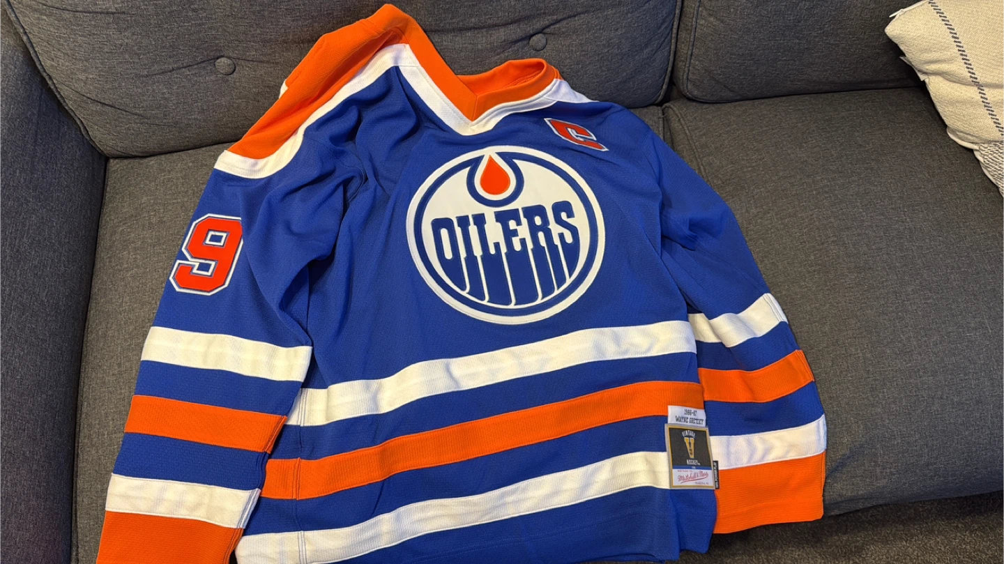 Mitchell & Ness Oilers Gretzky Jersey - photo 2