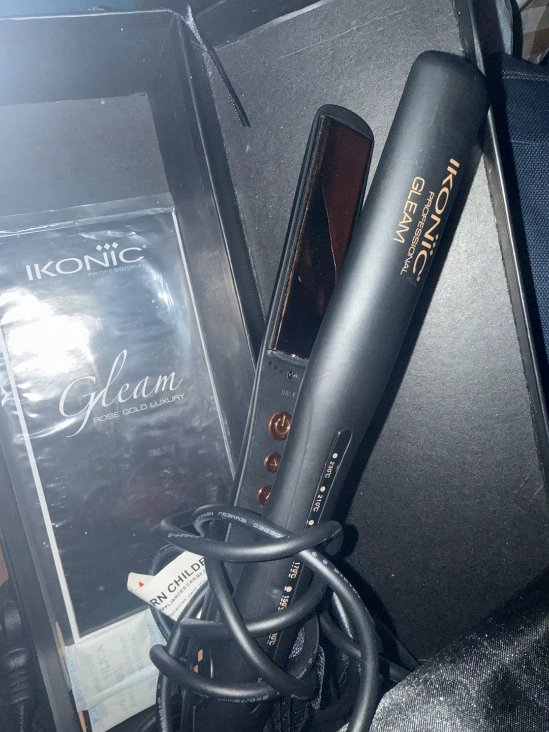 Ikonic Gleam Professional Hair Straightener nano titanium