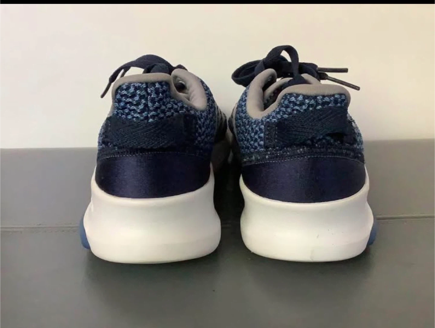 Adidas Cloudfoam Blue Running Shoes Kids size 12 - photo 3