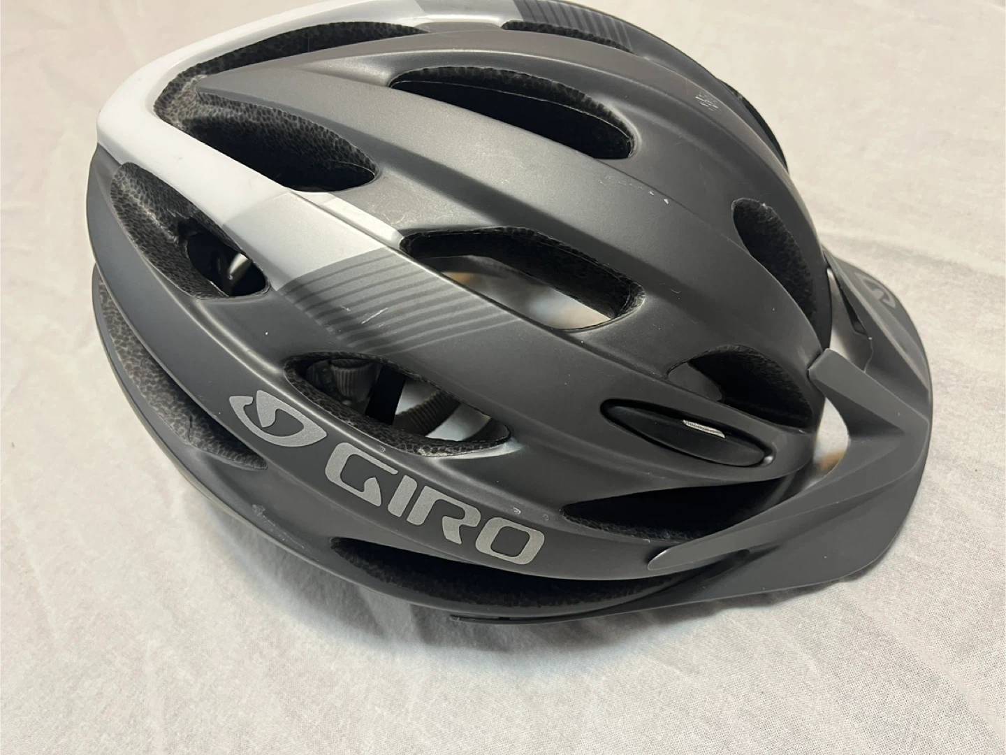 Giro Revel Bike Helmet - Gray/White