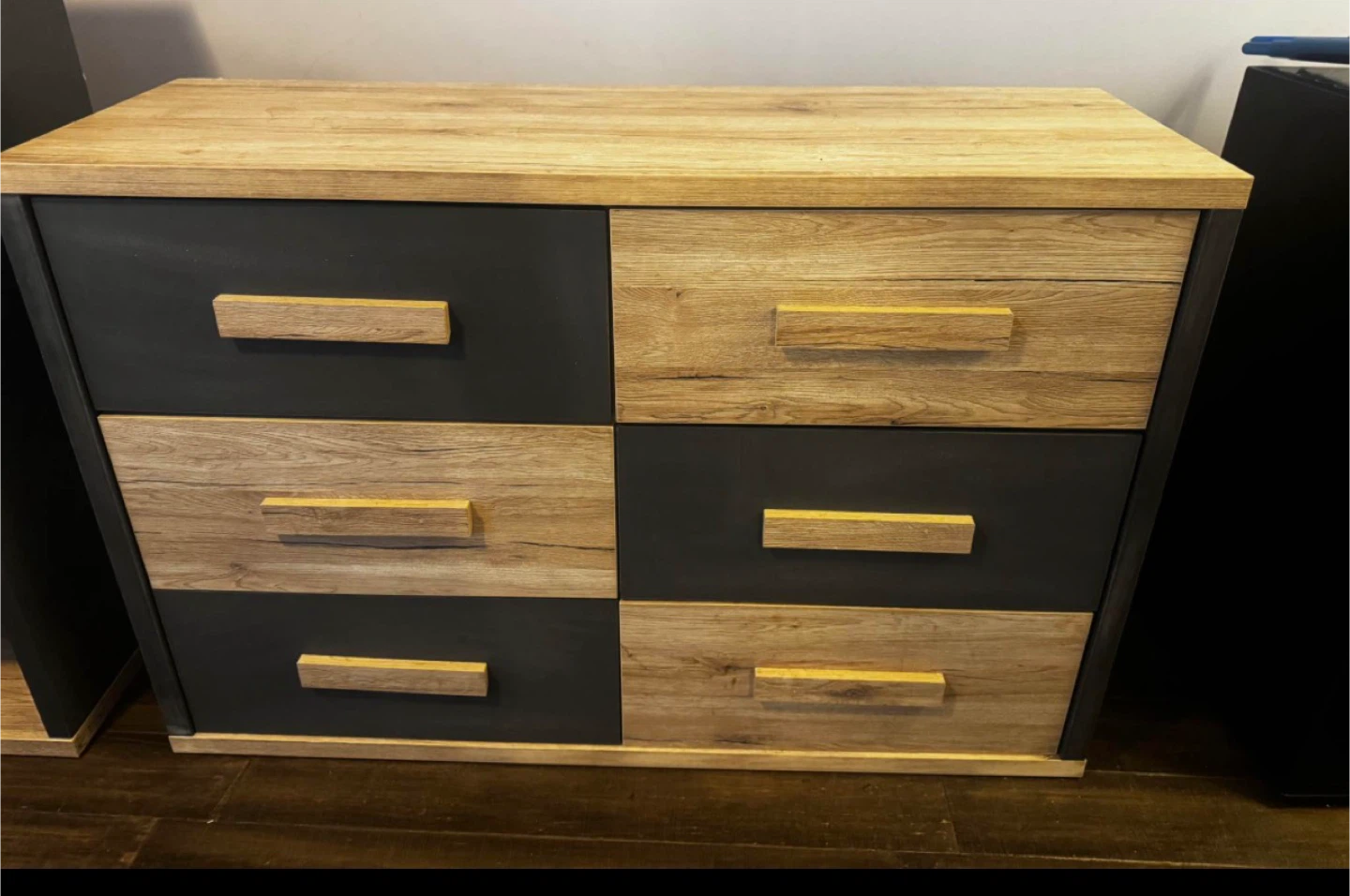 Dresser (s) - photo 2