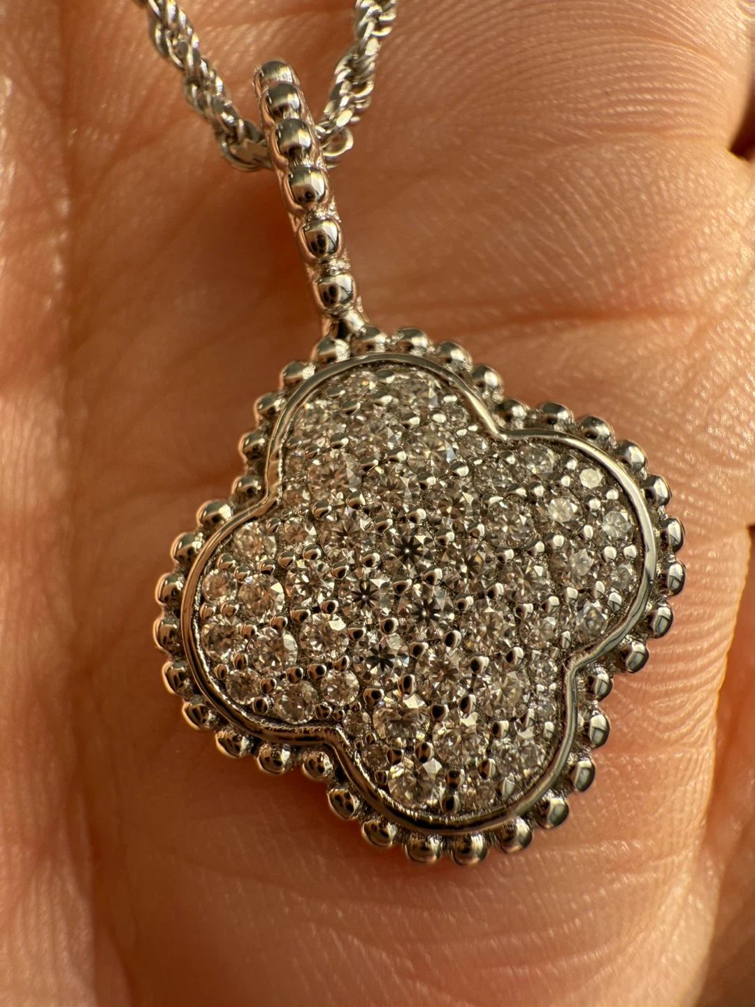 Gorgeous Silver Moissanite Pendant - photo 2