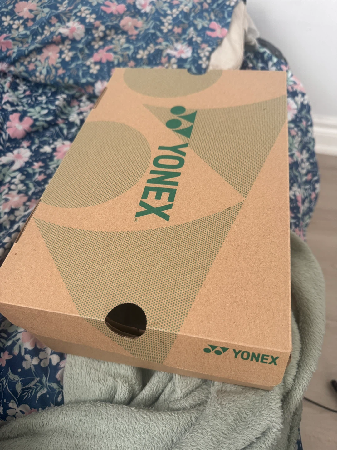 Yonex Power Cushion Aerus Z2 - photo 4