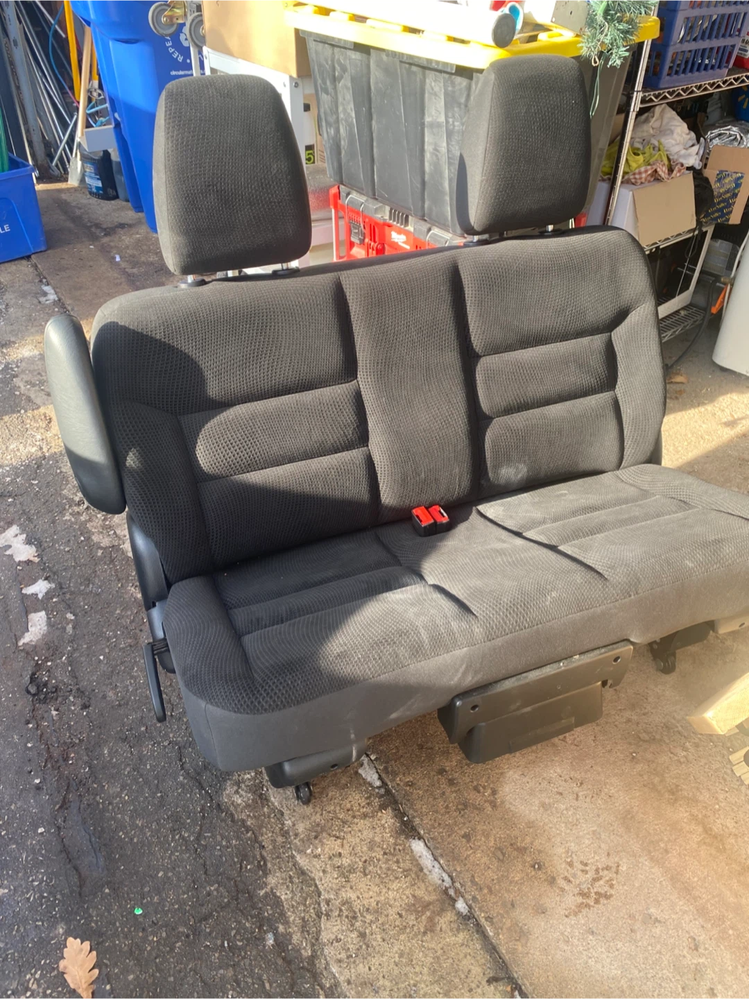 2019 Dodge grand caravan second row seat - photo 3