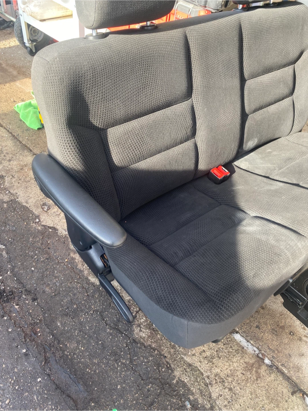2019 Dodge grand caravan second row seat - photo 2