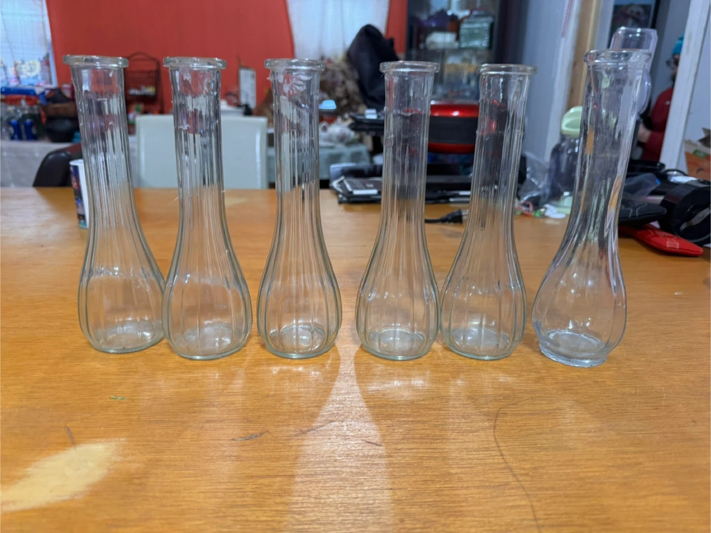 Set of 6 Clear Glass Bud Vases 🥕