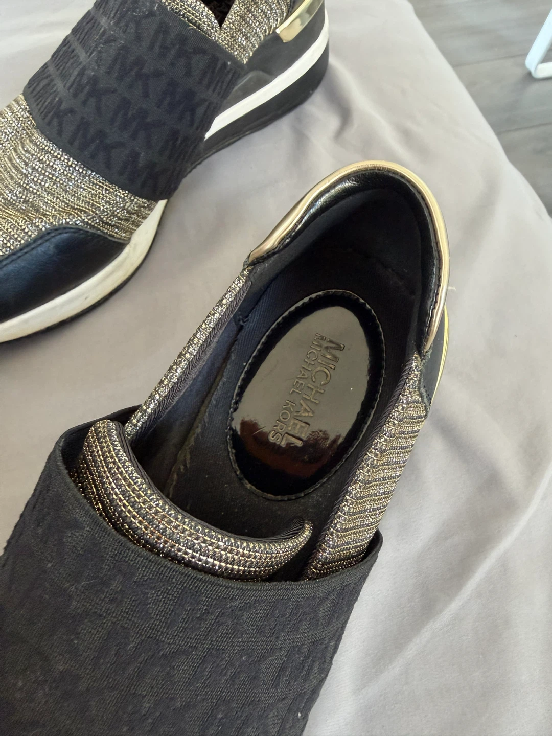 Michael Kors Sneakers - Size 9 - photo 3