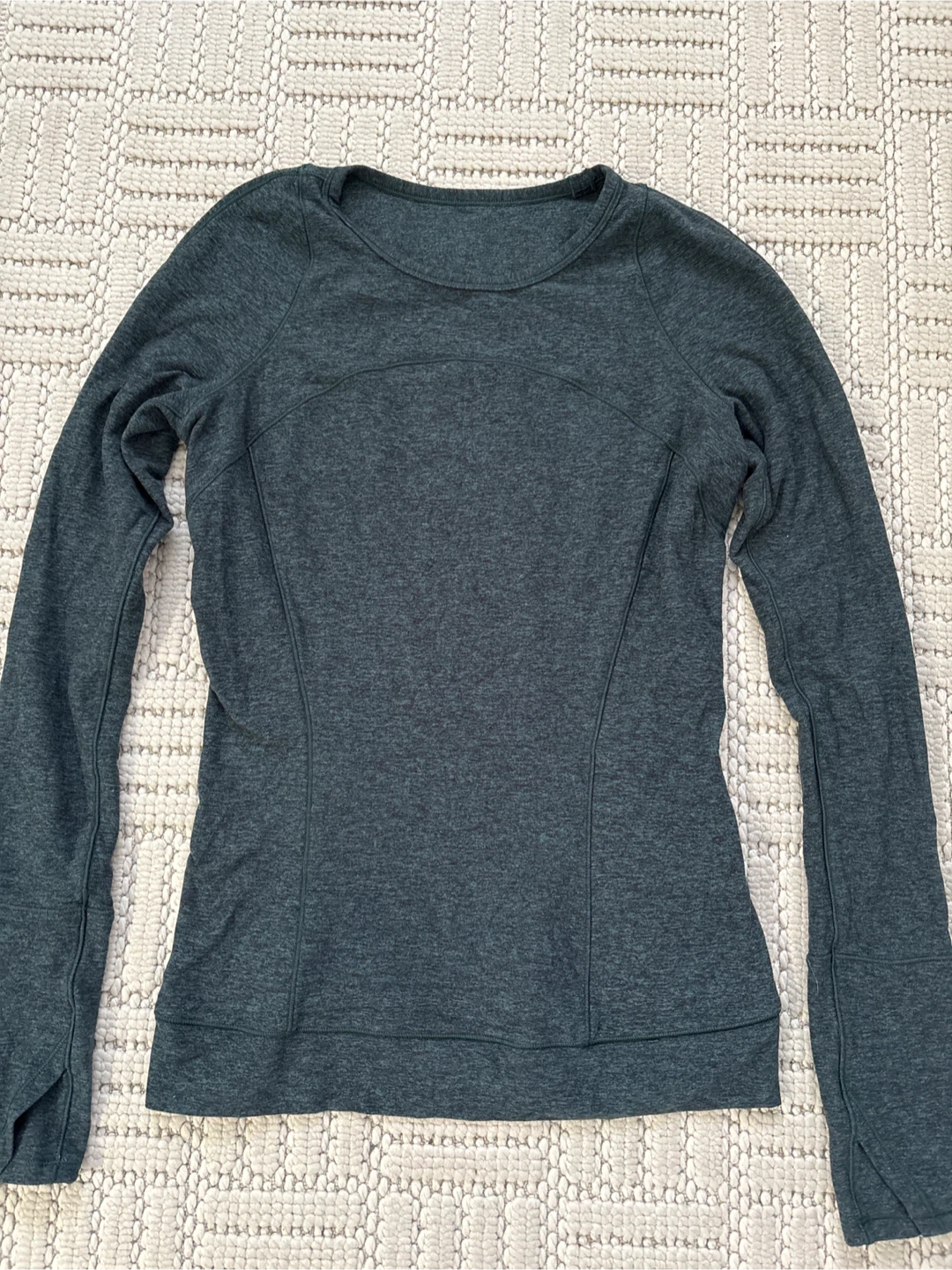 Lululemon Long Sleeve Top Size 4