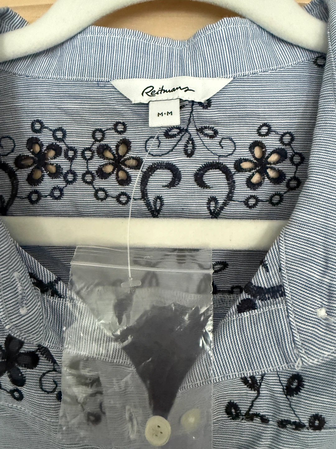 Reitmans Sleeveless Blouse - Size M - photo 2