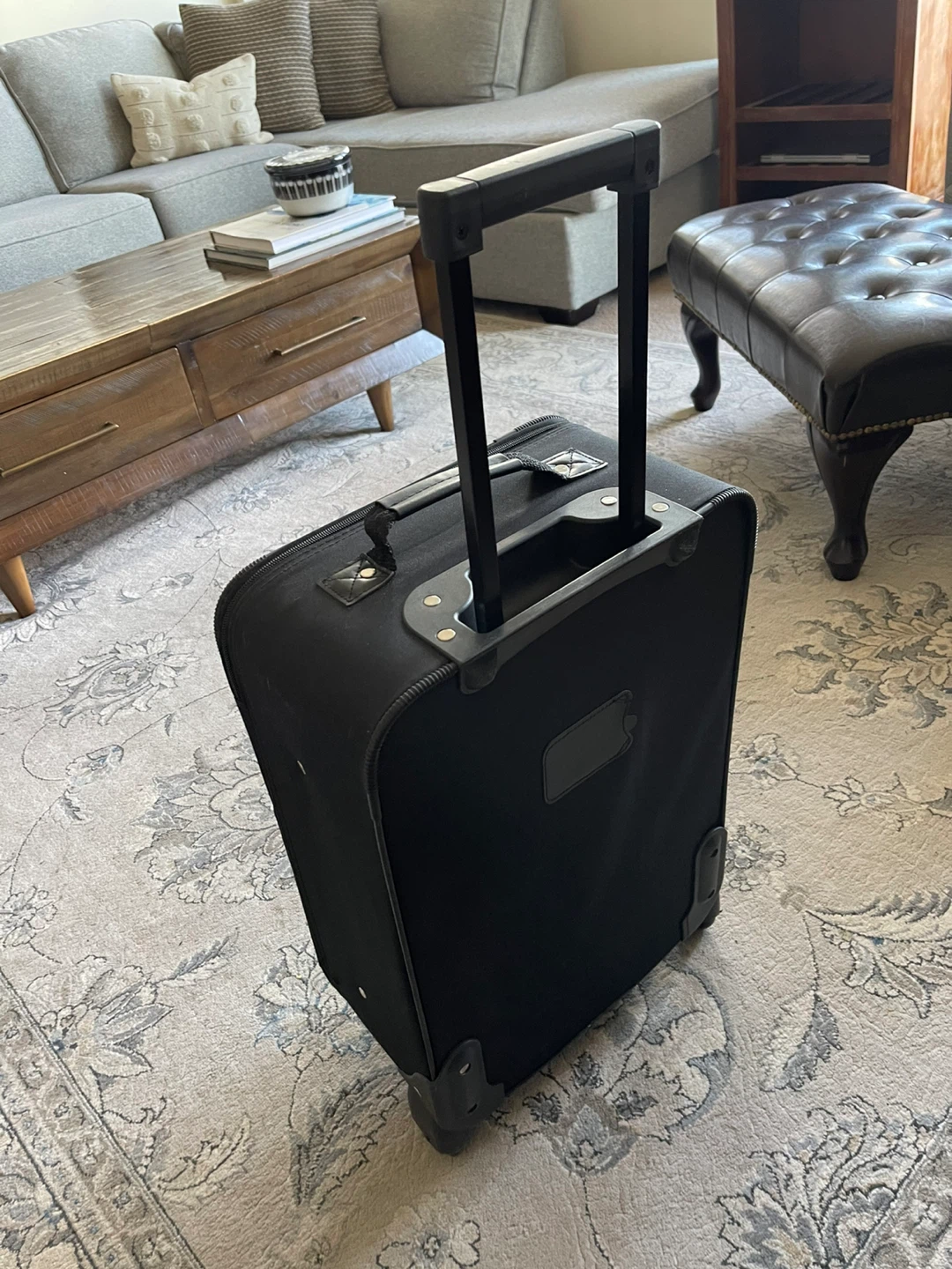 Jetstream Black Carry-On Suitcase - photo 5