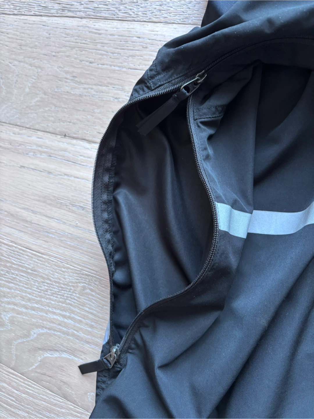MEC running/cycling jacket - Large - photo 4