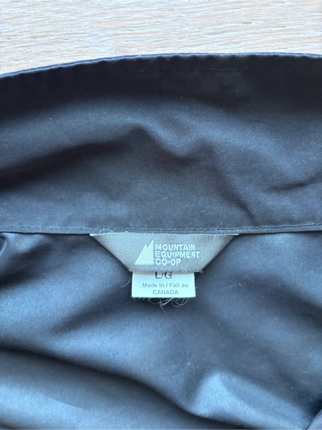 MEC running/cycling jacket - Large - photo 3