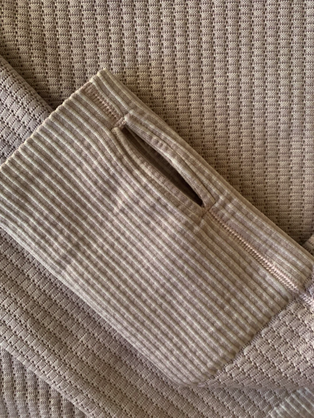 Lululemon Heathered Pink Blissful Addict Pullover - photo 4