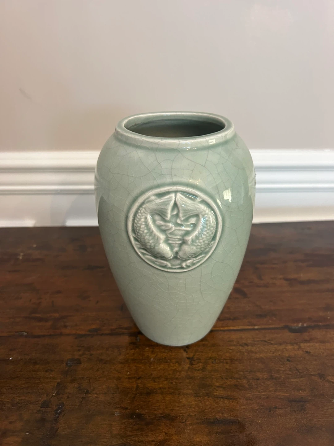 Celadon Crackle Glaze Vase with Fish Design