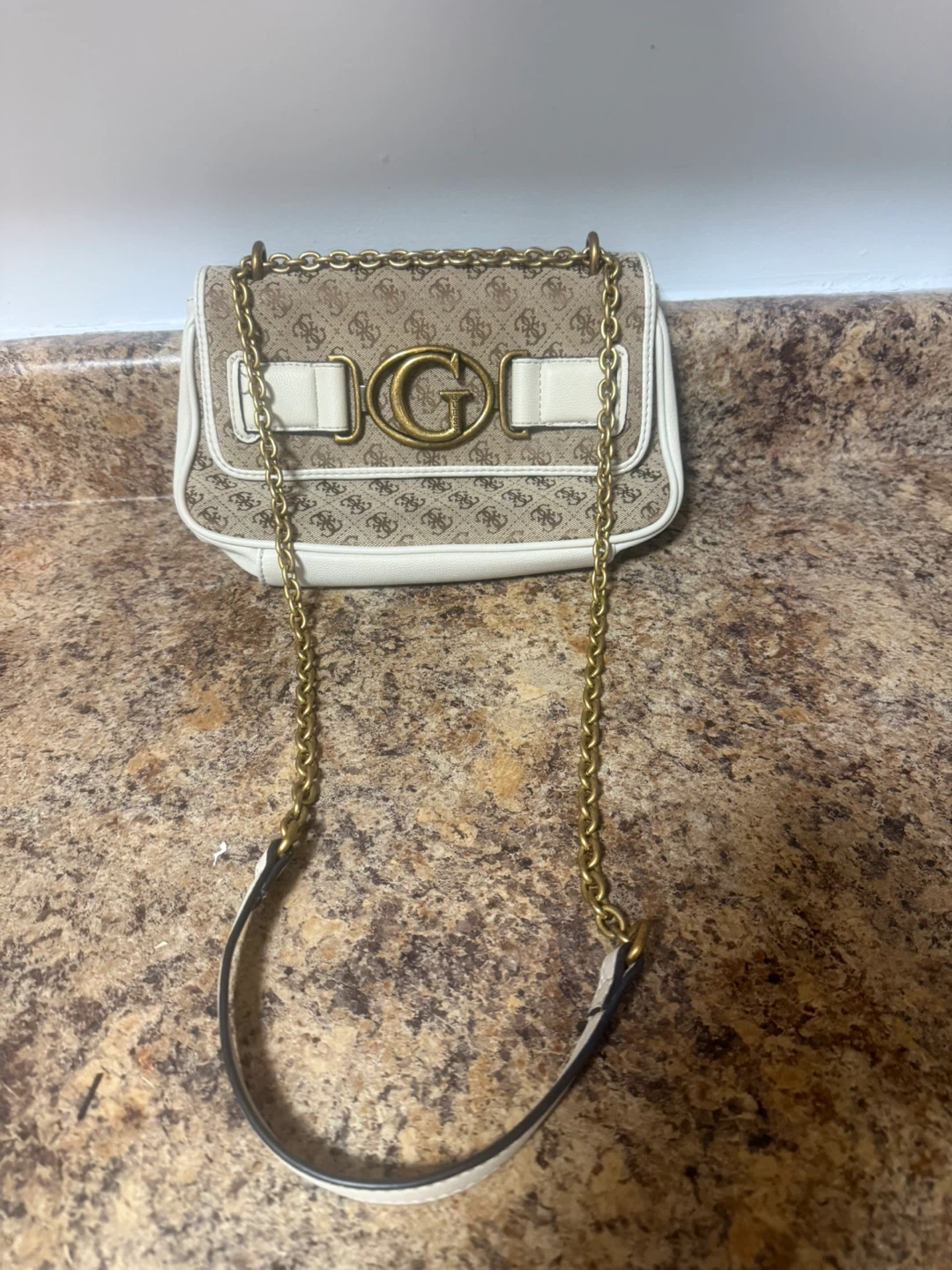 Guess Beige & White Shoulder Bag