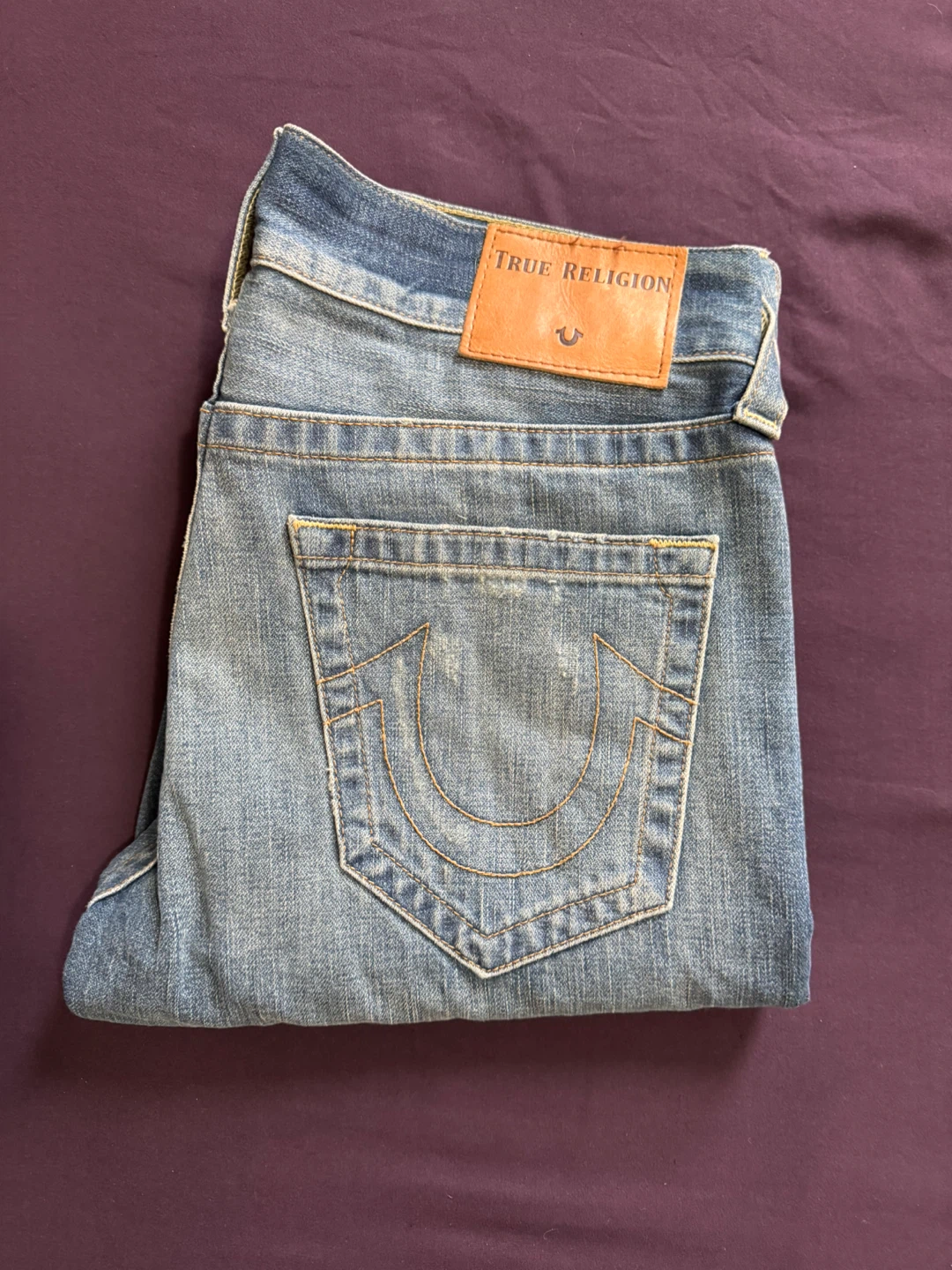 Men’s True Religion SN Geno Relaxed Slim Fit with Distressing