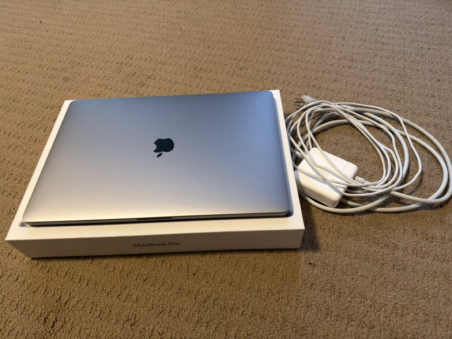 2019 MacBook Peo 16 in. w/ Touchbar (Price Negotiable