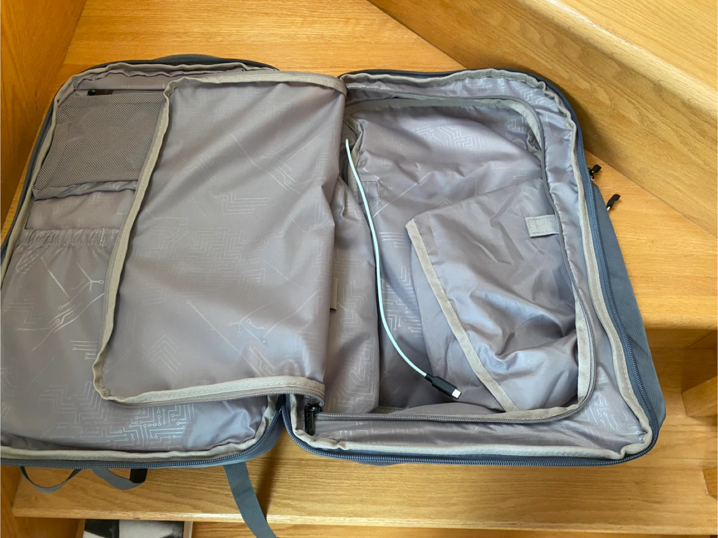 Swissdigital Travel Backpack - Grey - photo 4