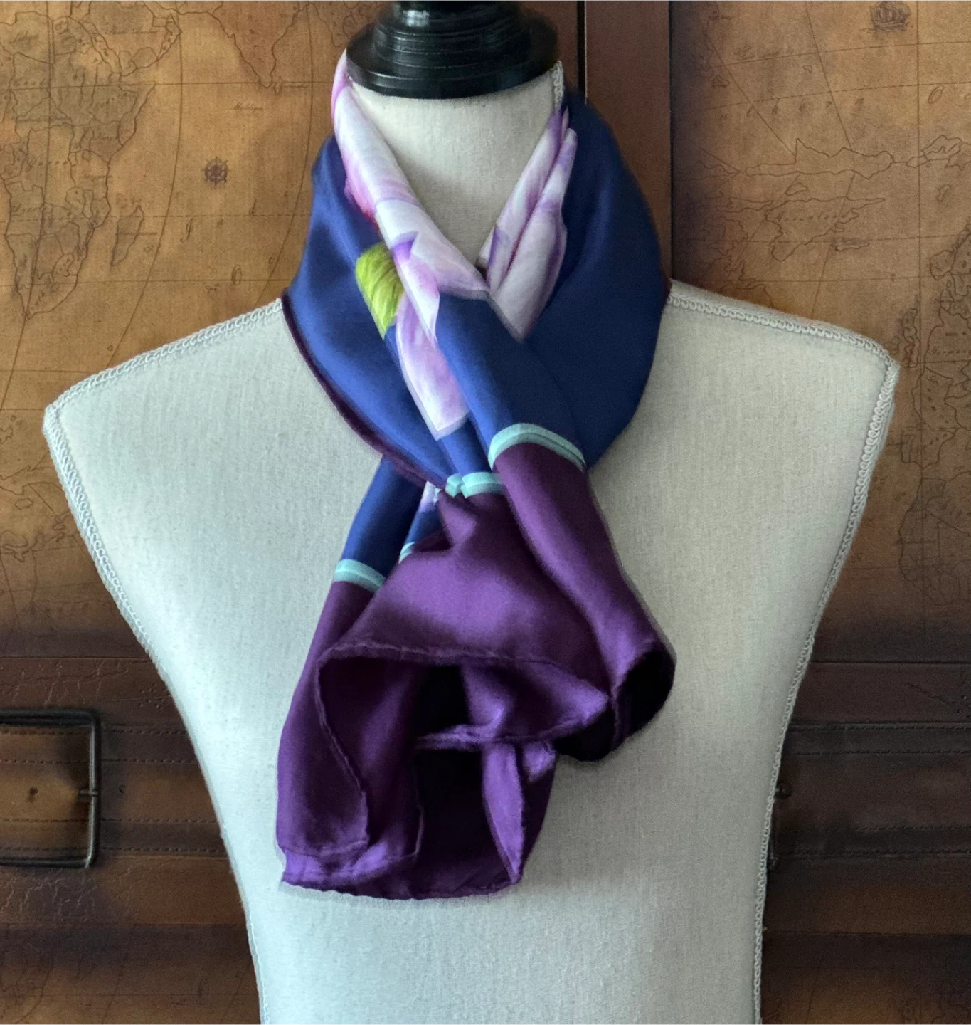 GORGEOUS Jane Seymour Magnolia Silk Scarf - photo 5