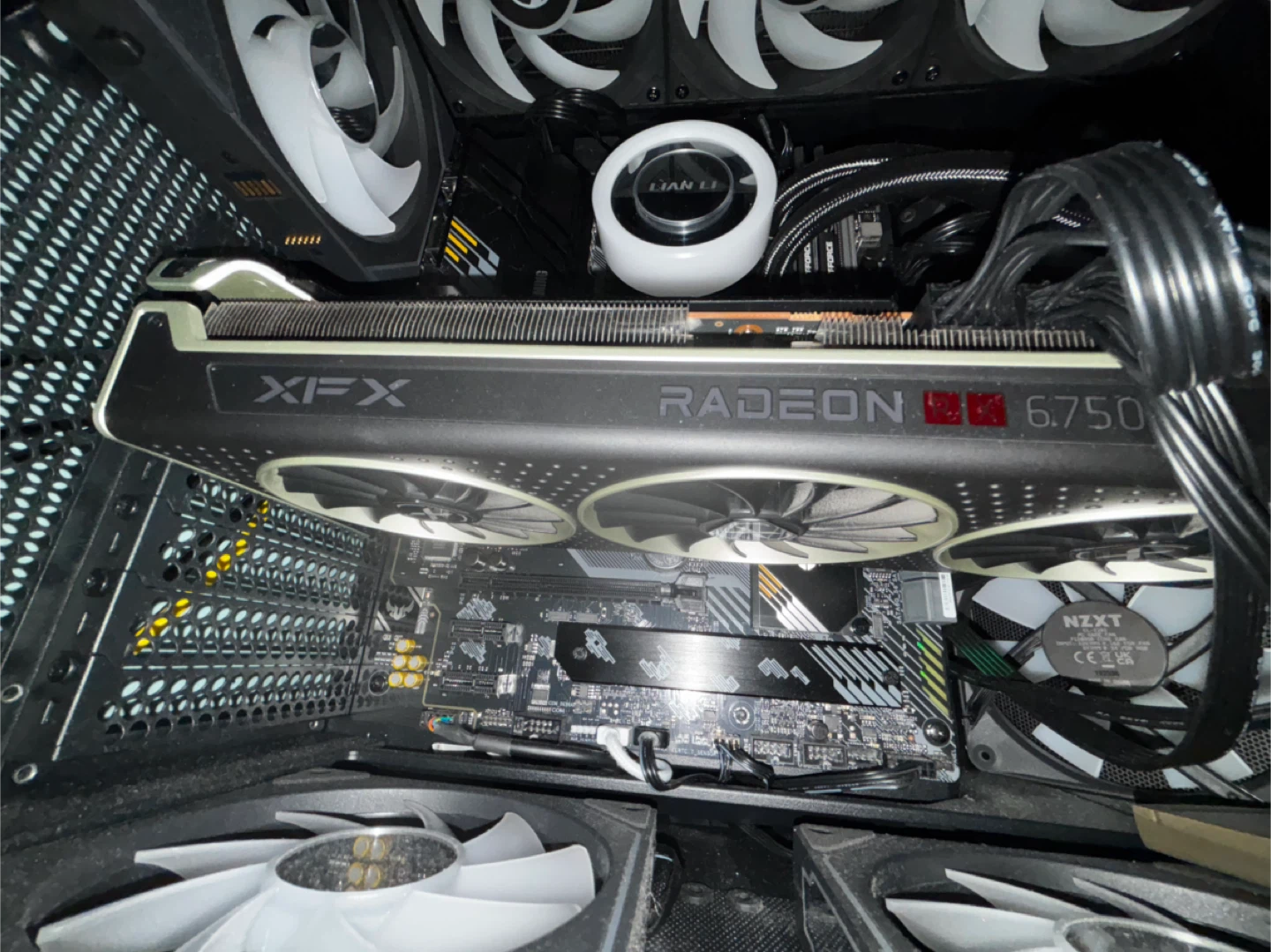 XFX Speedster QICK319 Radeon RX 6750 XT - photo 3