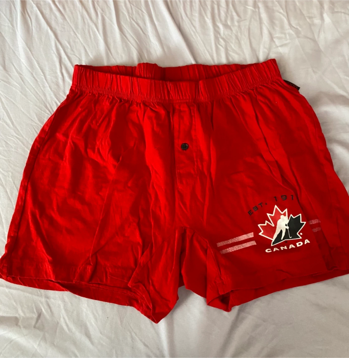 Saga Canada Red Boxer Shorts - Size M/M