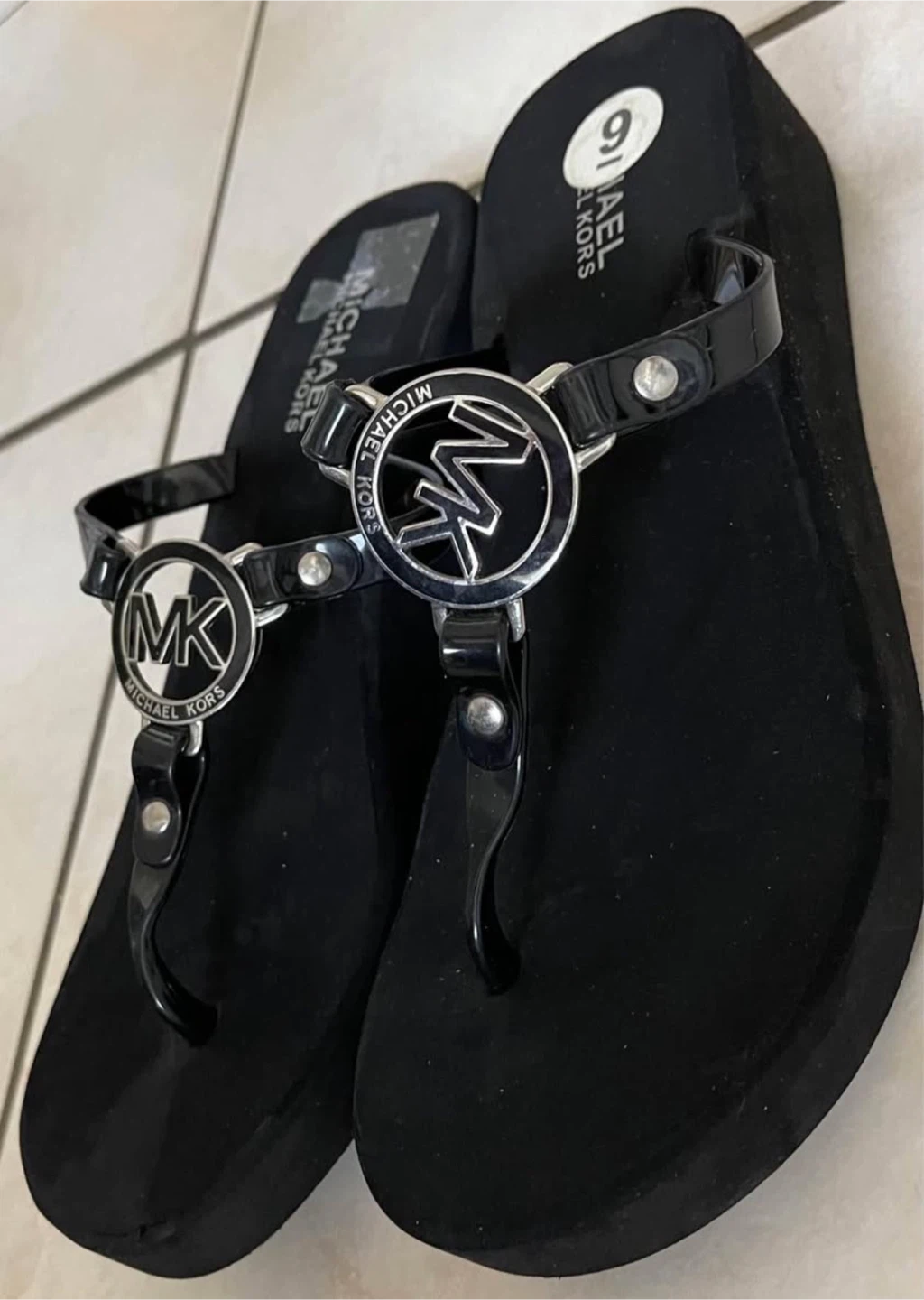 Michael Kors Black Flip Flops - Size 9 - photo 5