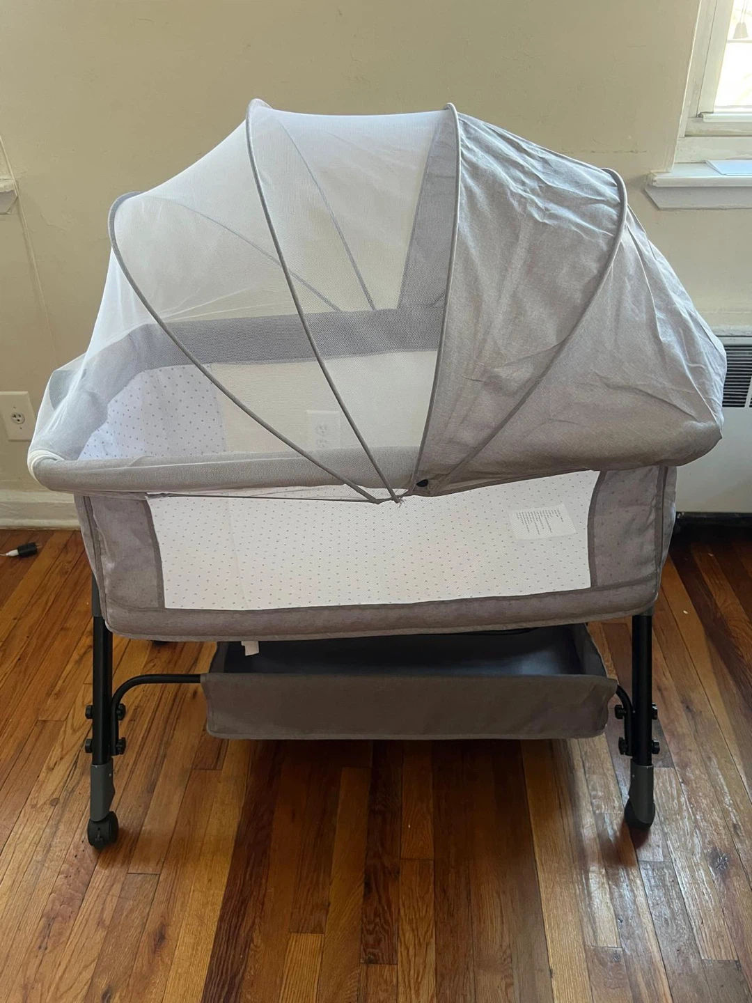 Baby Bassinet with Canopy
