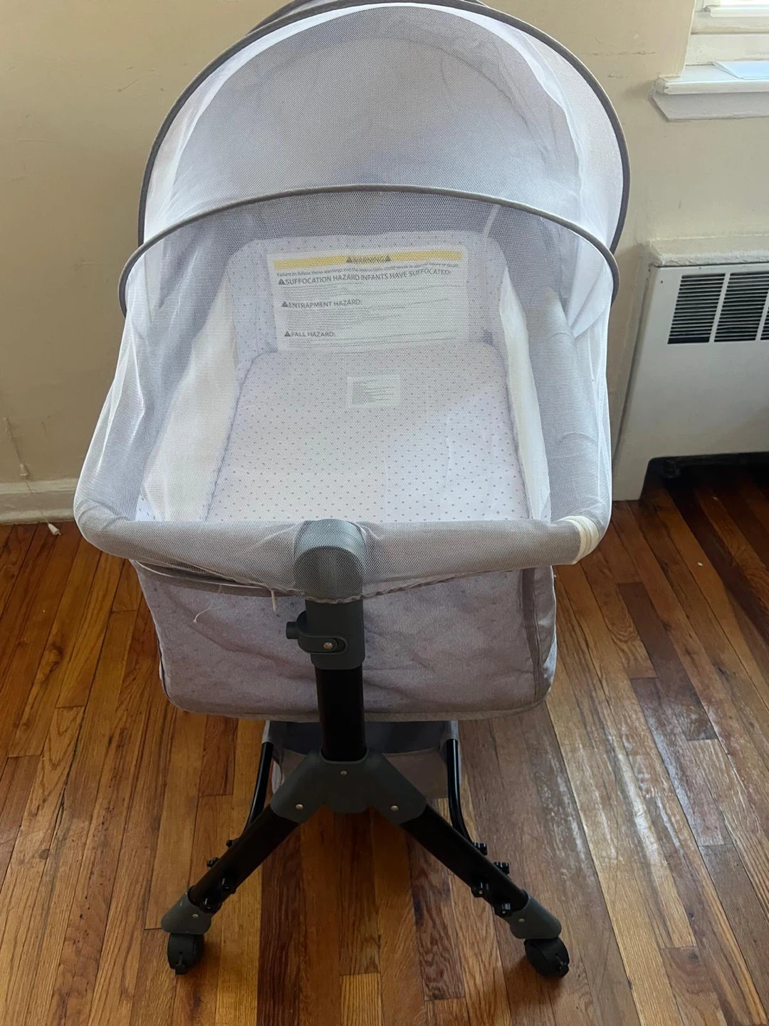 Baby Bassinet with Canopy - photo 3