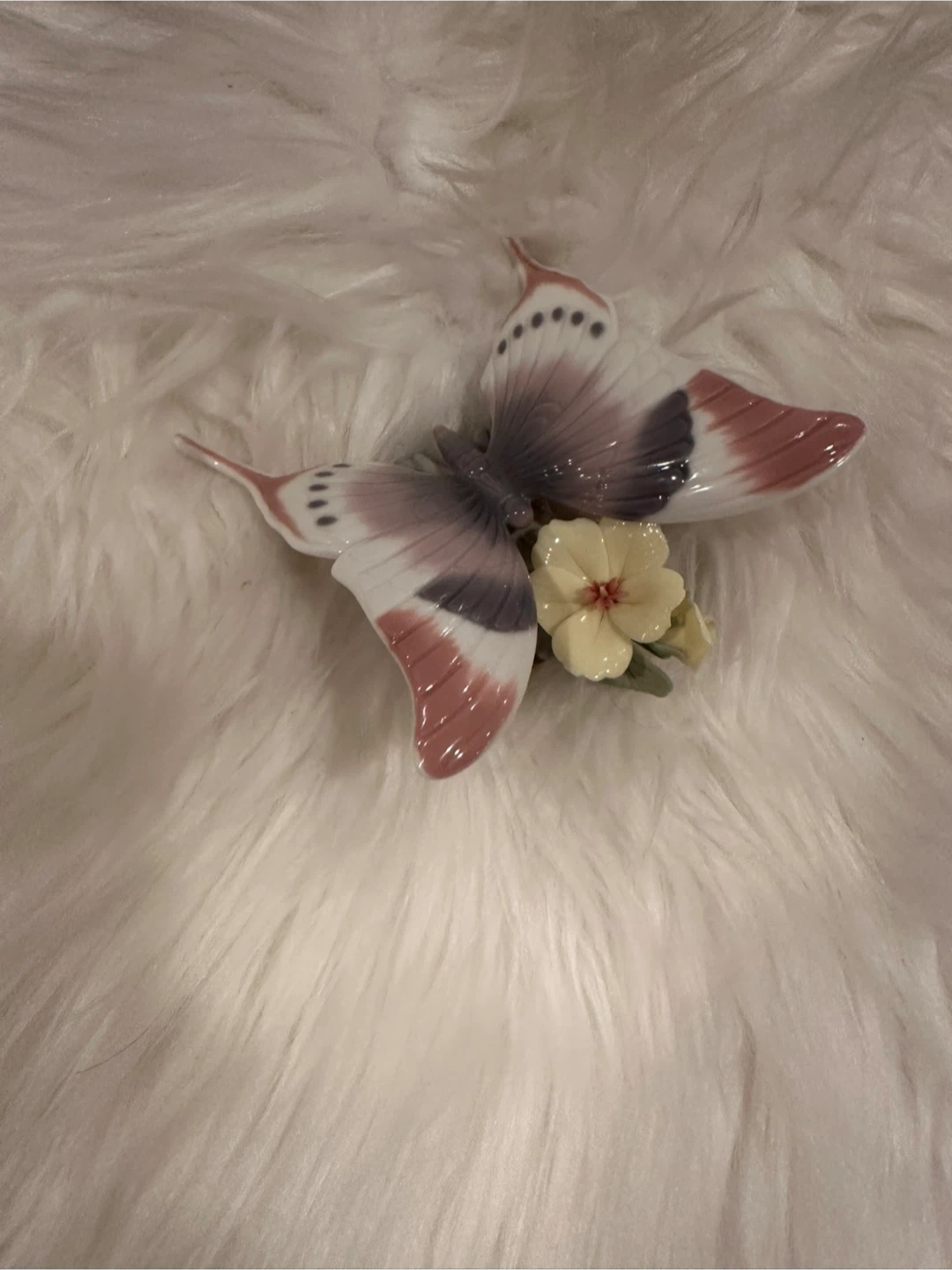 Lladró Butterfly Figurine - photo 2