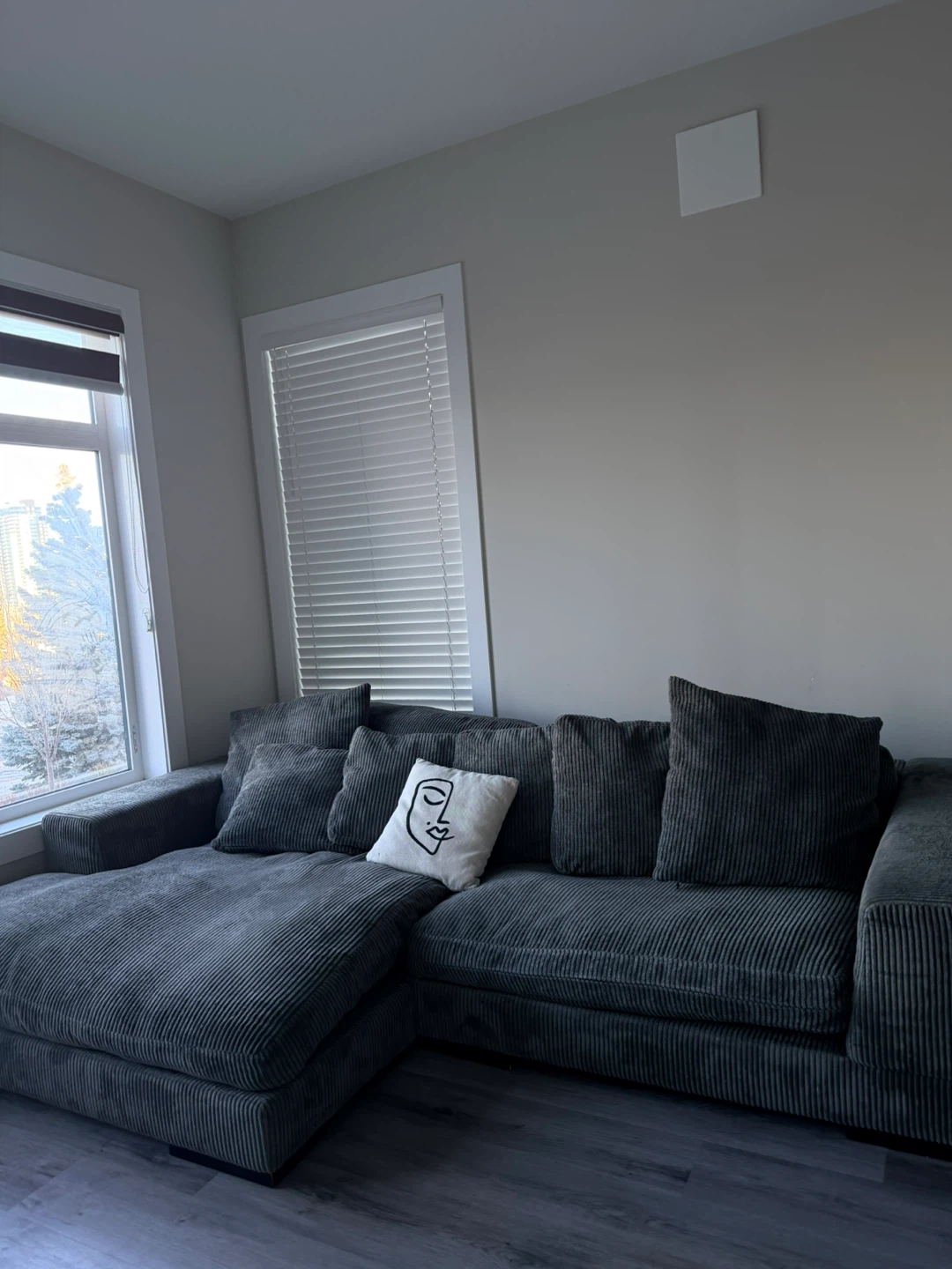 GREY CORDUROY SECTIONAL 2-PIECE - photo 3